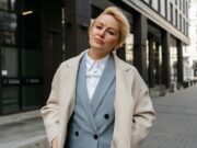 Dlaczego warto inwestować w jakość i klasykę w kobiecej garderobie?