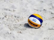 Przed nami turnieje siatkówki plażowej. Zbierz drużynę i weź udział w rywalizacji