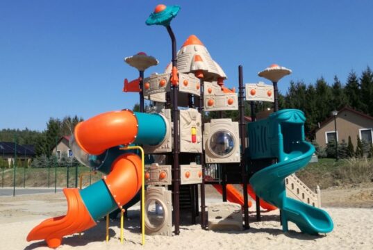 Plac zabaw dla przedszkola Dr Spil